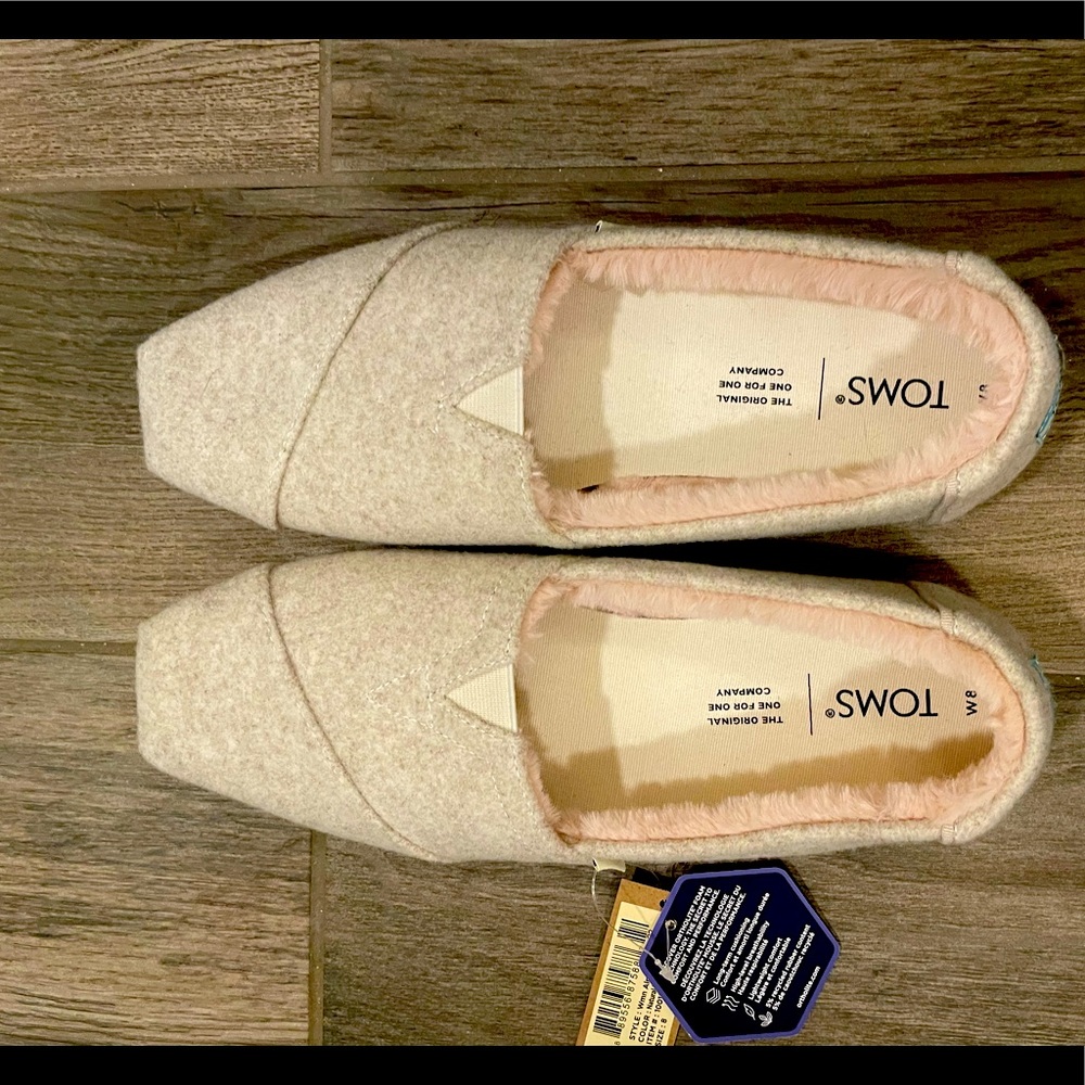 Toms women’s flats